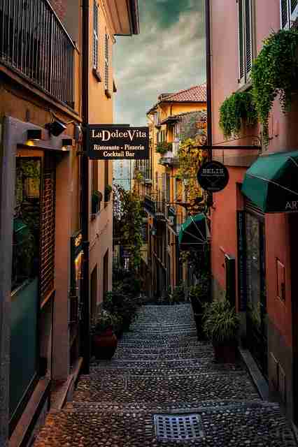 妻社官网专题片段解析|撩拨情绪感知为何打动人心